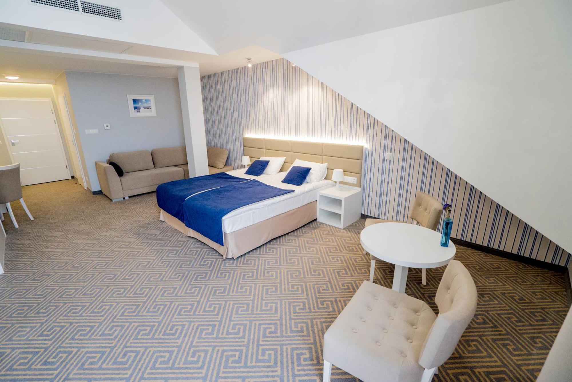 Hotel Aleksandria Siedlce Exteriör bild